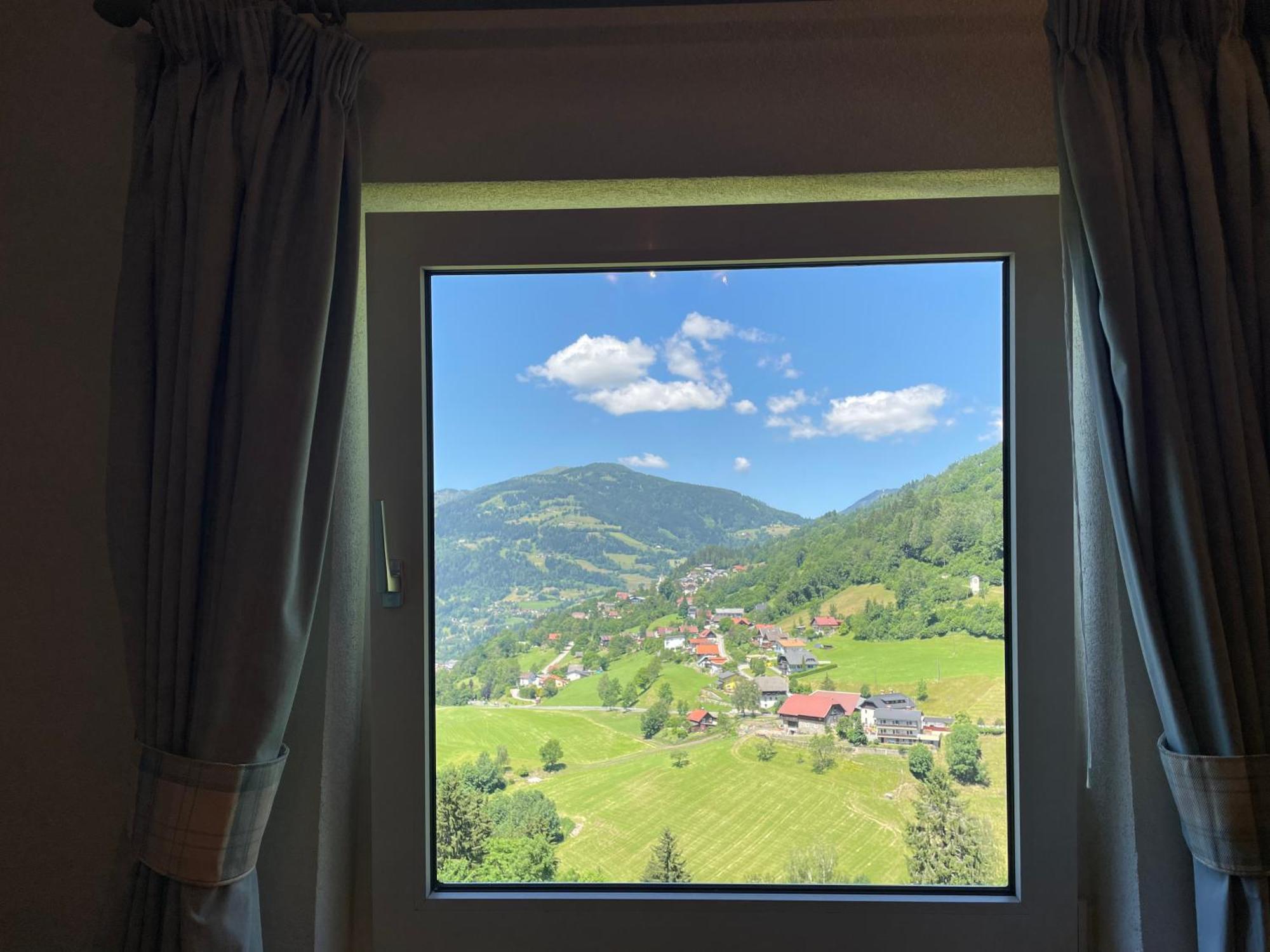 Landhaus Schoenblick Radenthein Exteriör bild